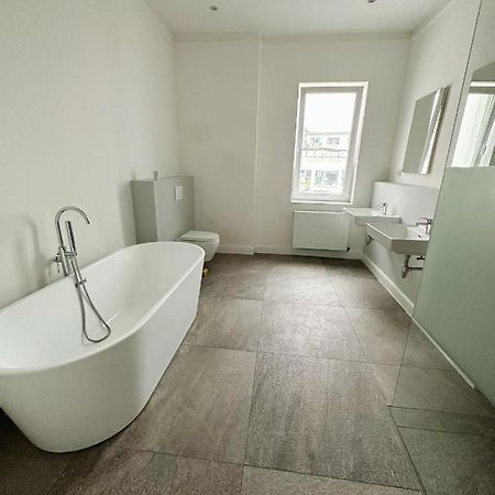 Zentralmoers 140M2 Hbf Nah Apartment Bagian luar foto